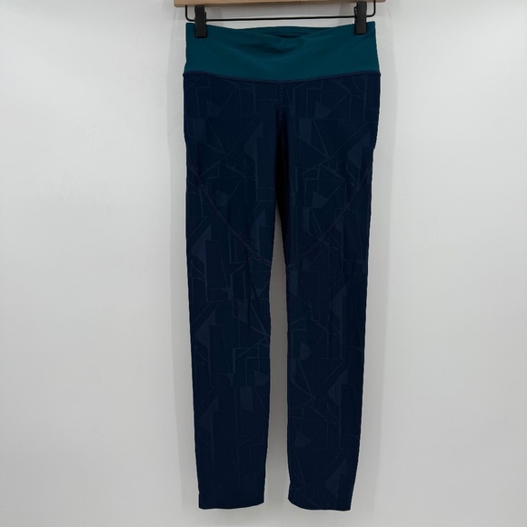 Under Armour Leggings Women Small Blue Fitted Stretch Geometric Workout Gym - Picture 1 of 12